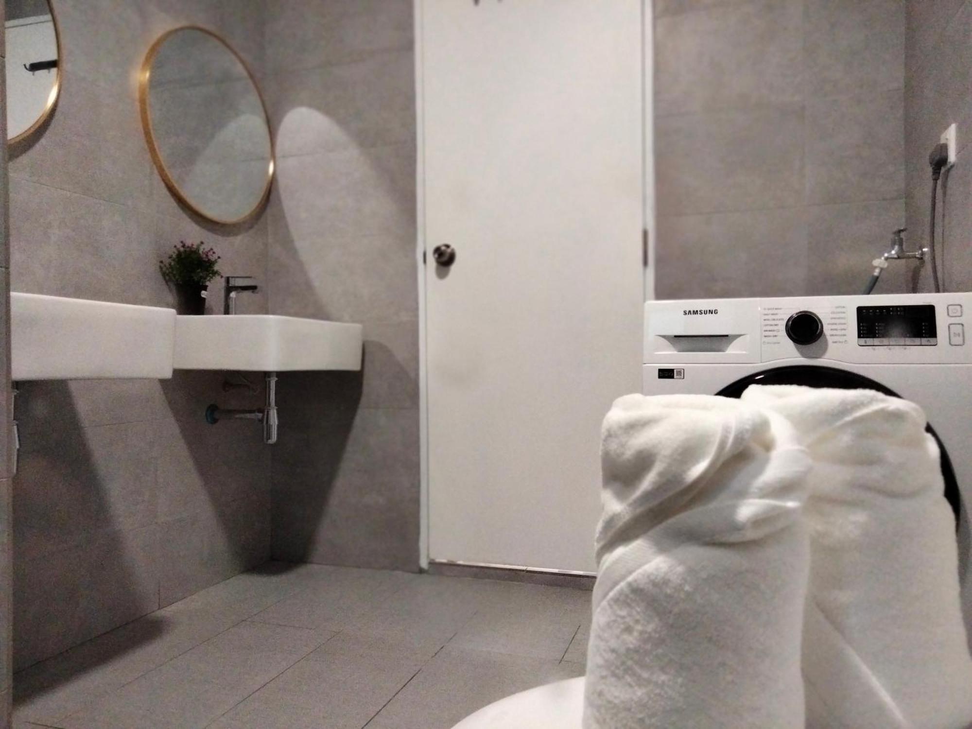 Bangsar South Botanical I Bed & Pillow クアラルンプール エクステリア 写真